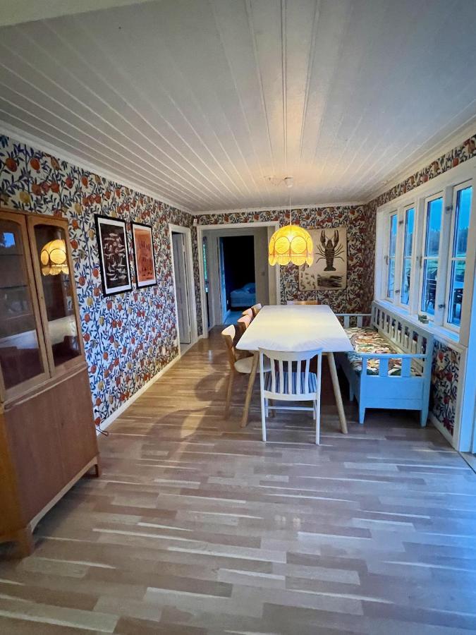 הוילה Östhammar Idylliskt Hus Med Sjoeutsikt. מראה חיצוני תמונה